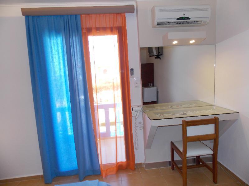 Mari Beach Georgioúpoli Extérieur photo